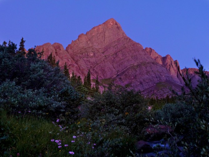 Crestone_needle_alpenglow